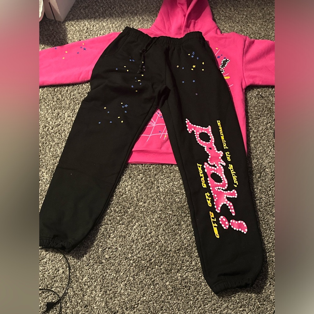 Black and pink sp5der sweats